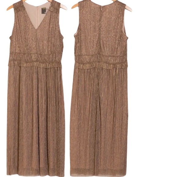 TAYLOR DRESSES Crinkle Metallic Chiffon Dress - Picture 4 of 10